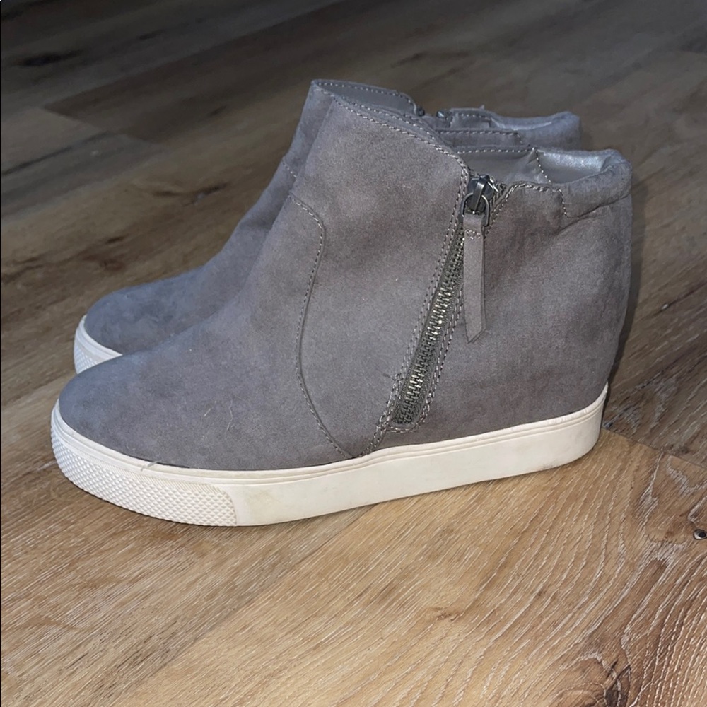 Gray Wedge Sneakers with Hidden Heel and Side Zipper